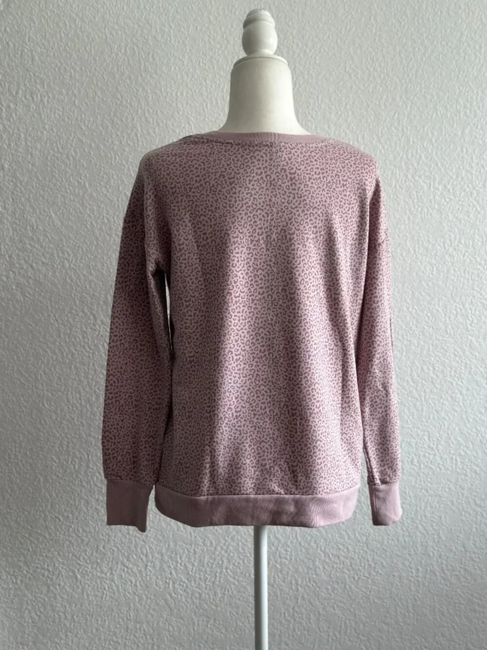Mondetta Pink Leopard Print Sweatshirt Small Athleisure Crewneck Soft Cozy Top - Picture 5 of 8